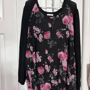 Floral Black and Pink Women's Top NWT